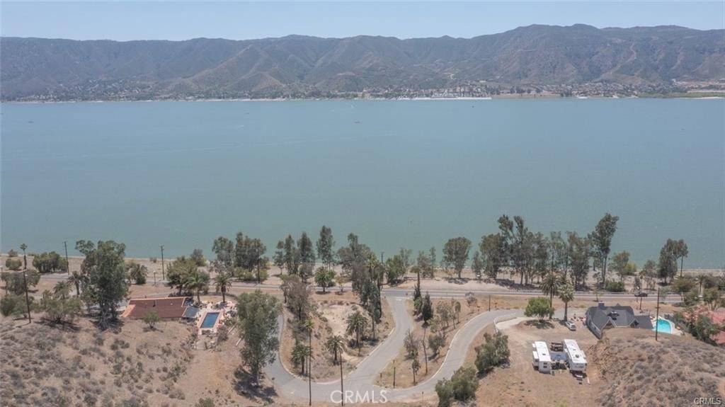 Lake Elsinore, CA 92530,0 Bushman