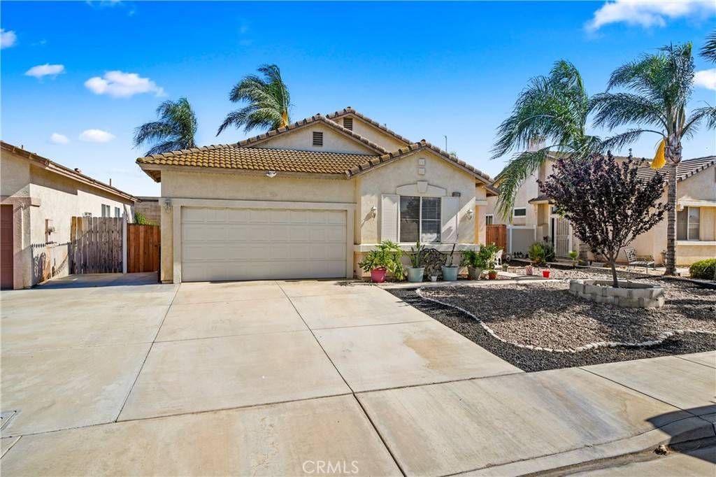 Jurupa Valley, CA 92509,8033 David WAY