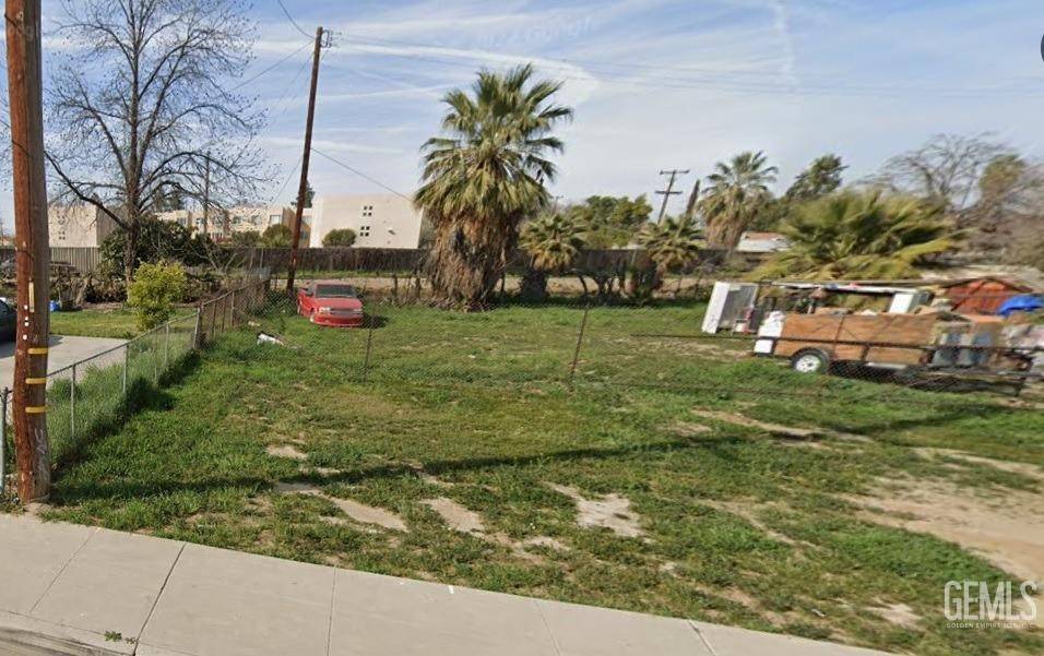 Bakersfield, CA 93304,0 T ST