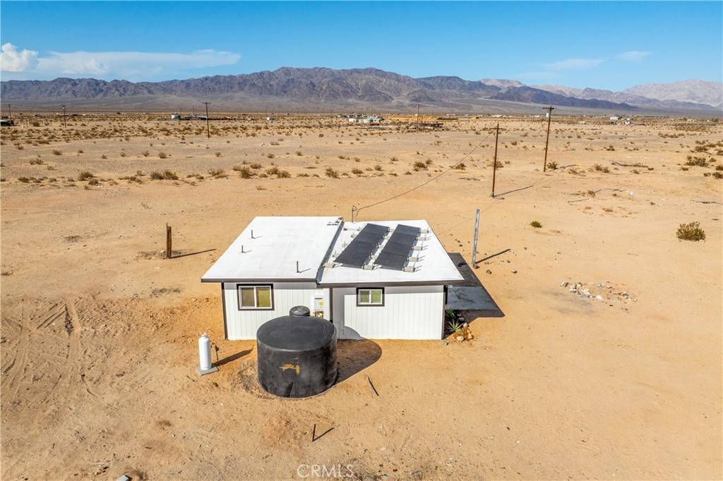 29 Palms, CA 92277,81122 Valle Vista RD