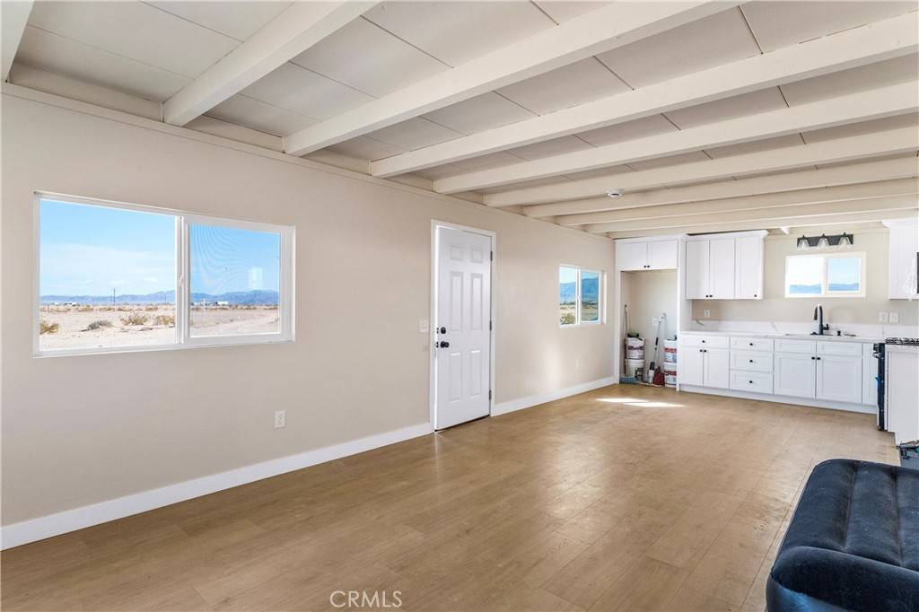 29 Palms, CA 92277,81122 Valle Vista RD