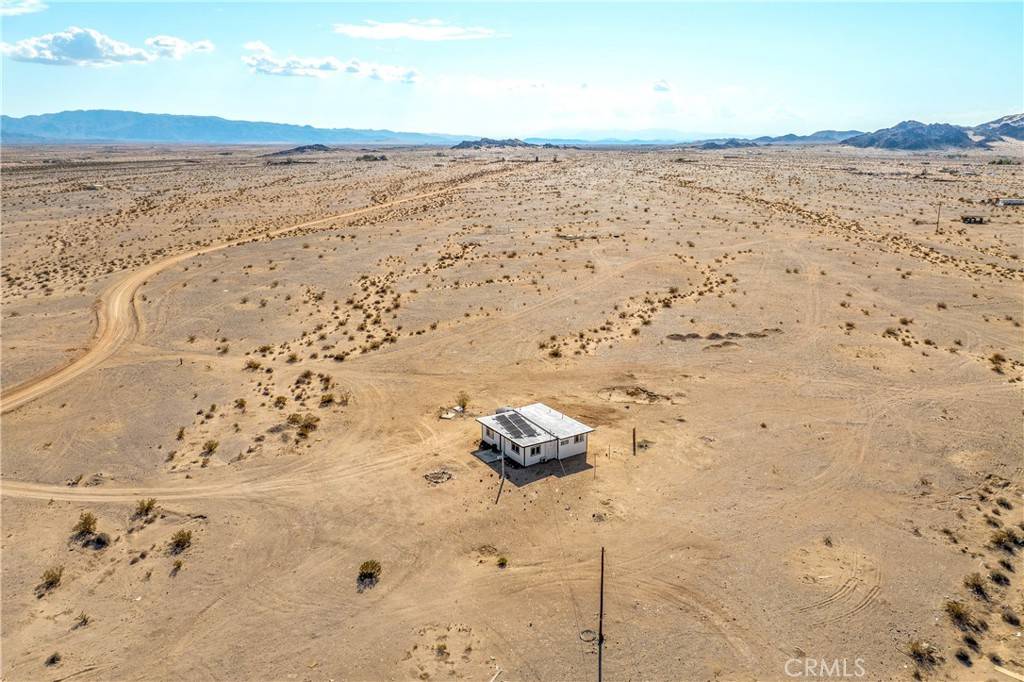 29 Palms, CA 92277,81122 Valle Vista RD