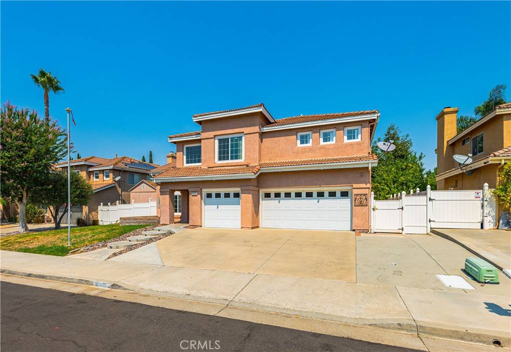 Murrieta, CA 92563,30450 Novato WAY