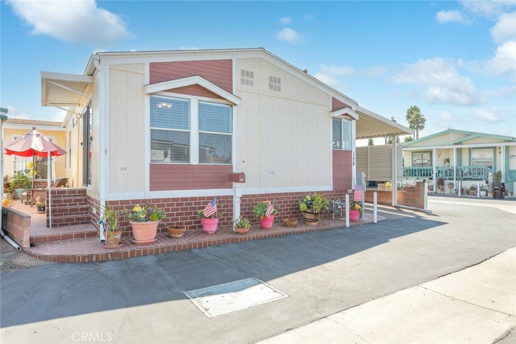 Oceanside, CA 92057,158 Roadrunner LN