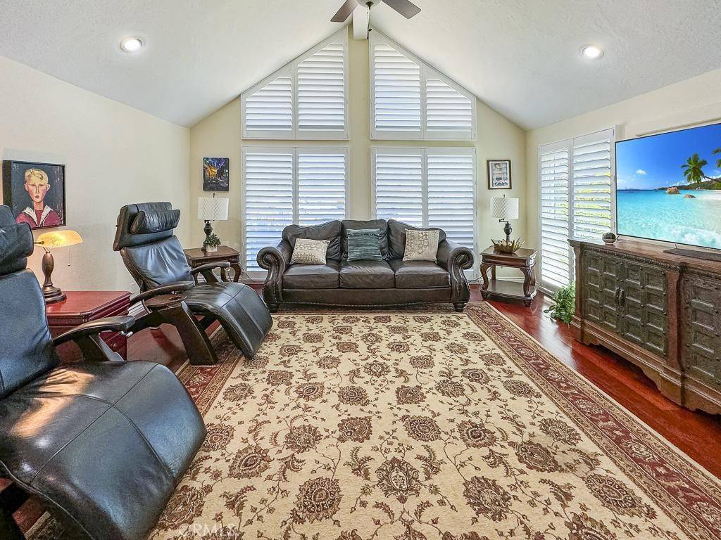 Escondido, CA 92026,10700 Meadow Glen WAY E