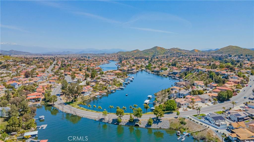 Canyon Lake, CA 92587,22062 Tumbleweed DR