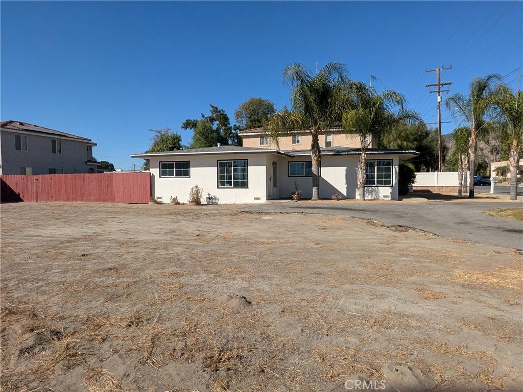 San Jacinto, CA 92583,648 S Pico AVE