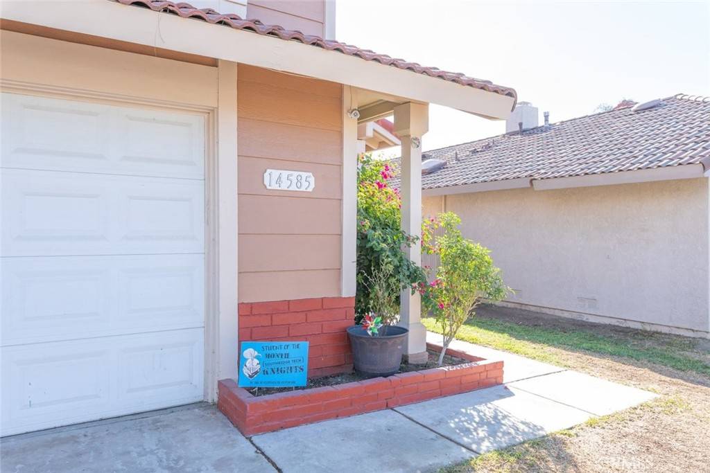 Fontana, CA 92337,14585 El Contento AVE