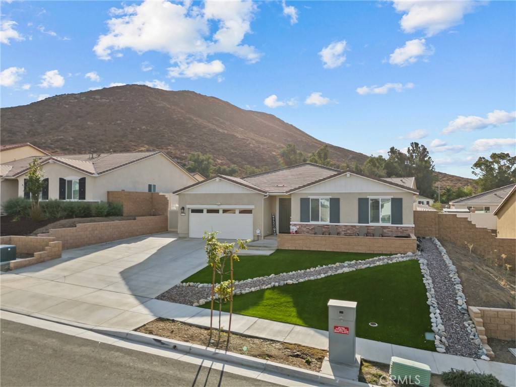 Winchester, CA 92596,29707 Wolf Glen CT