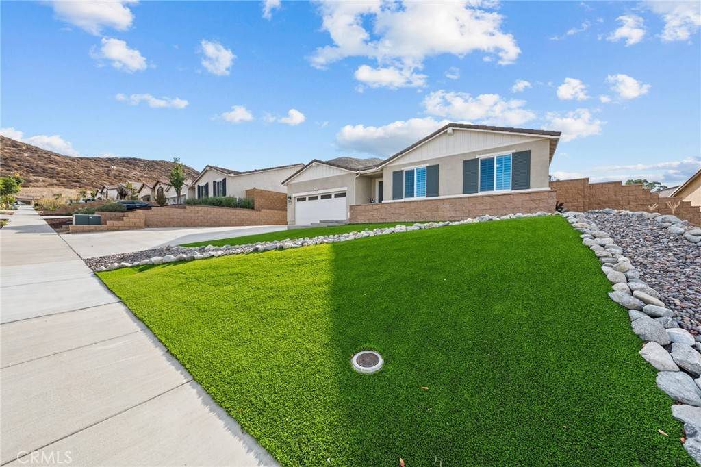 Winchester, CA 92596,29707 Wolf Glen CT