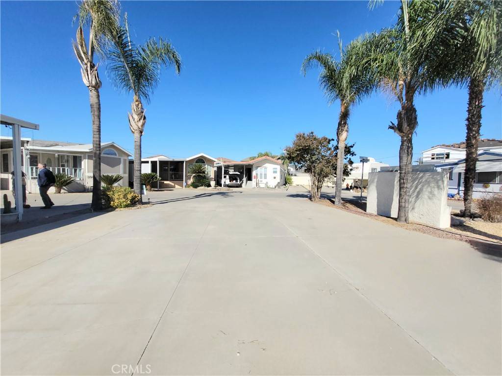 Hemet, CA 92545,1295 S Cawston AVE