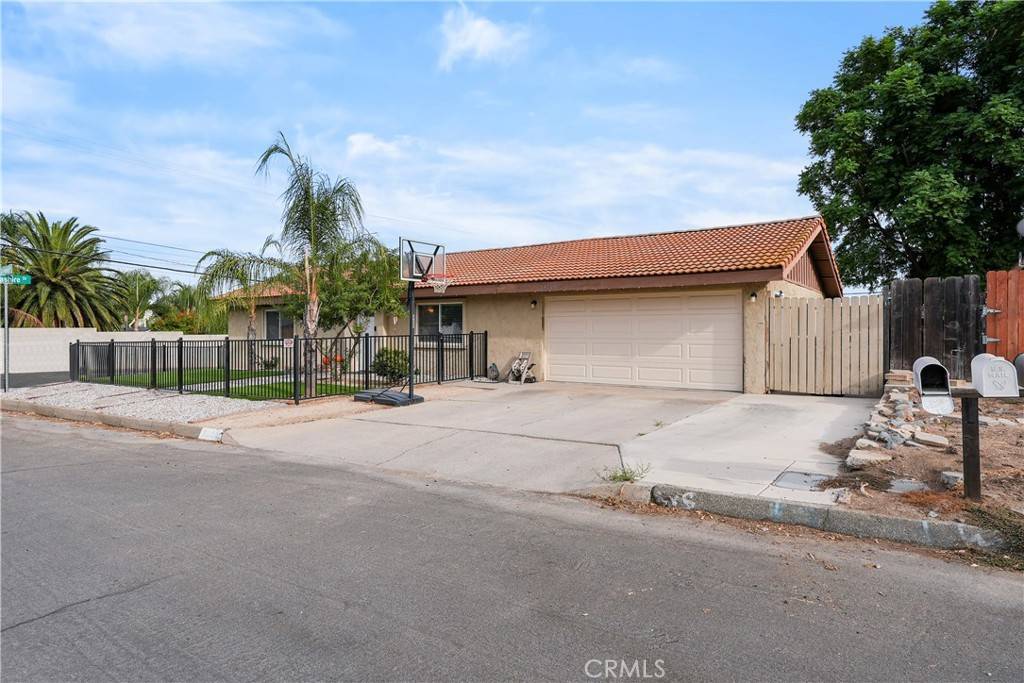 Lake Elsinore, CA 92530,33160 Sherwood DR