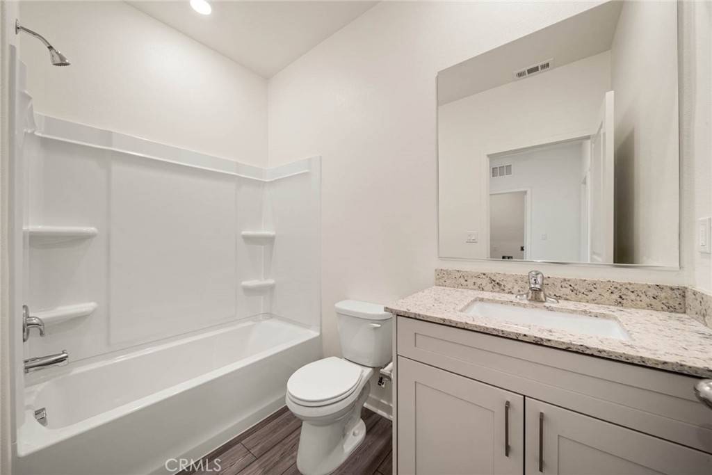 Indio, CA 92201,42496 Isla CT