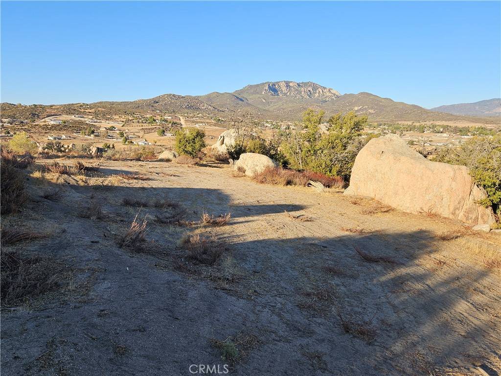 Aguanga, CA 92536,654 Skyview