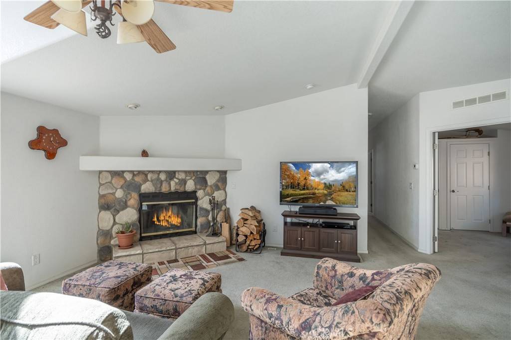 Sugarloaf, CA 92386,460 Sunset LN