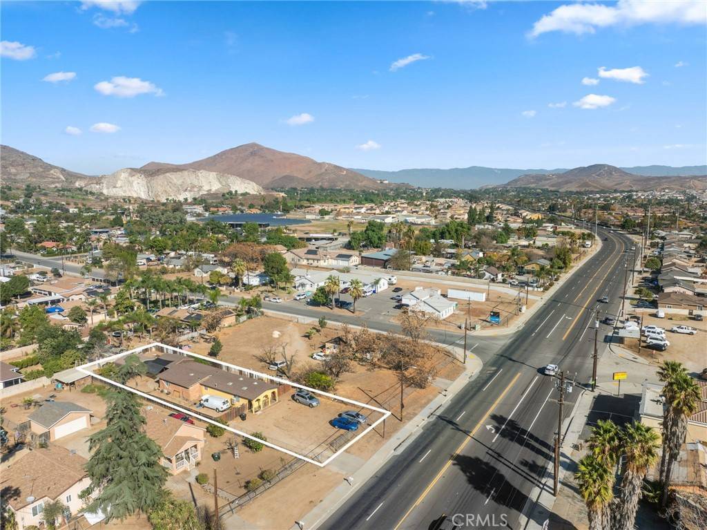 Jurupa Valley, CA 92509,3629 Valley WAY