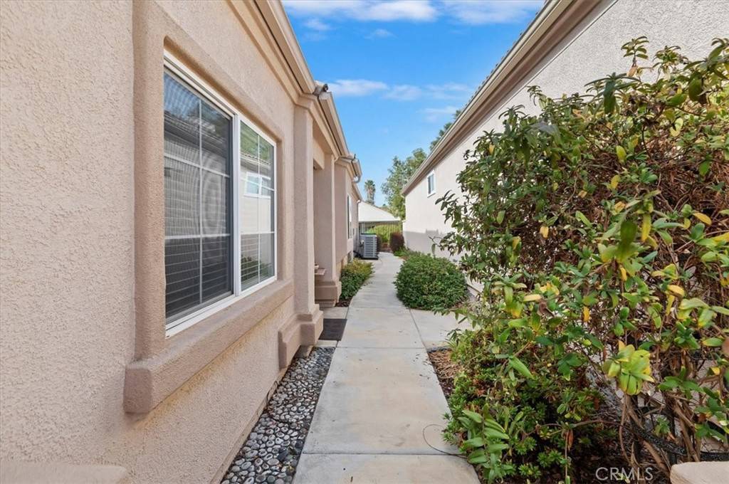 Murrieta, CA 92562,40285 Via Tonada