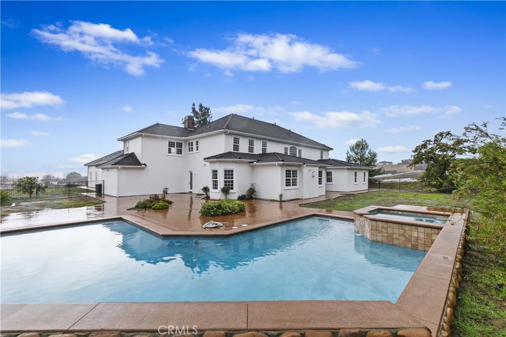 Murrieta, CA 92562,38433 Via Huerta