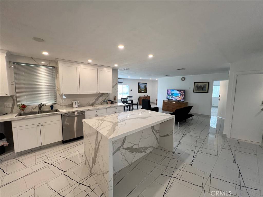 Menifee, CA 92596,33761 Leon RD