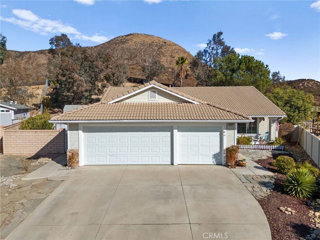 Wildomar, CA 92595,33422 Hillcrest CT