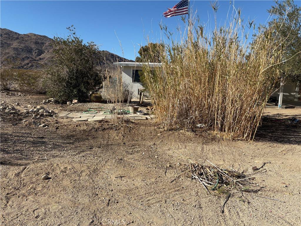 29 Palms, CA 92277,7620 Utah TRL