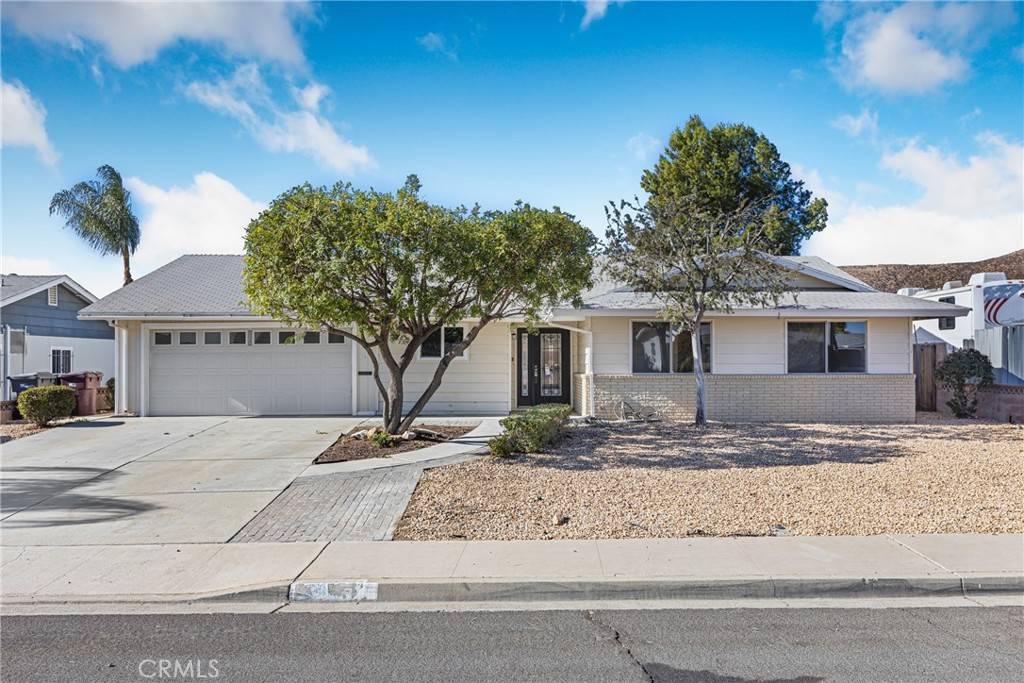 Menifee, CA 92586,28461 Portsmouth DR