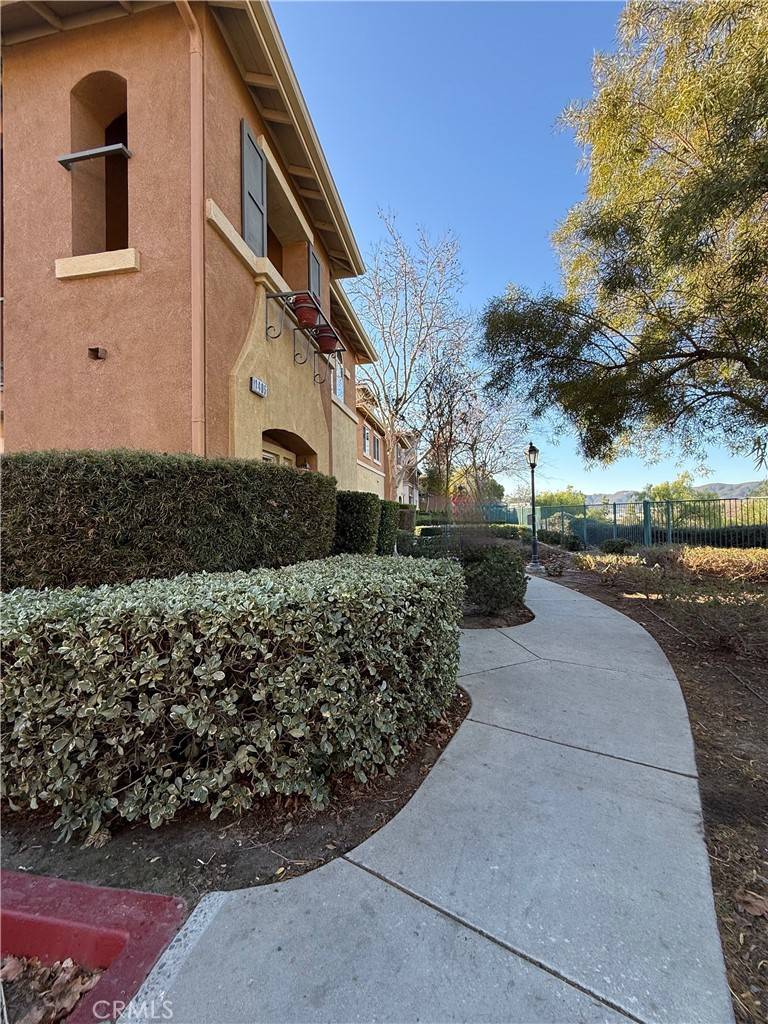 Murrieta, CA 92563,26379 Arboretum WAY #1405