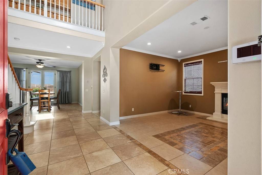 Lake Elsinore, CA 92532,43 Via De La Valle