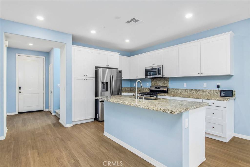 Eastvale, CA 92880,13946 Blossom WAY