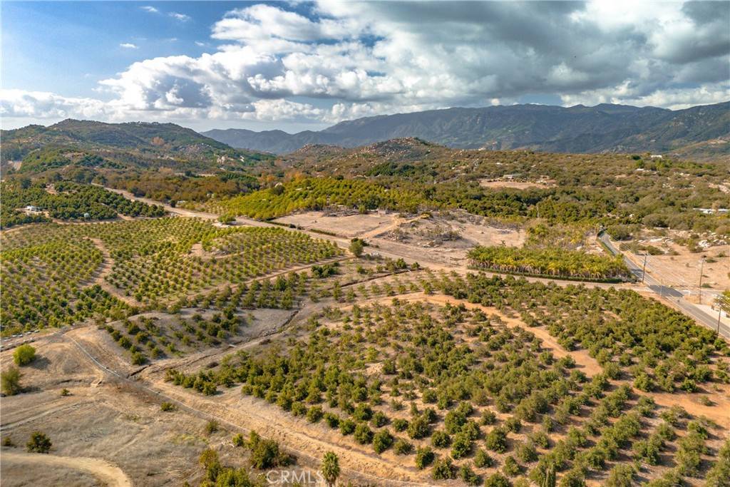 87 Los Gatos RD Temecula, CA 92590