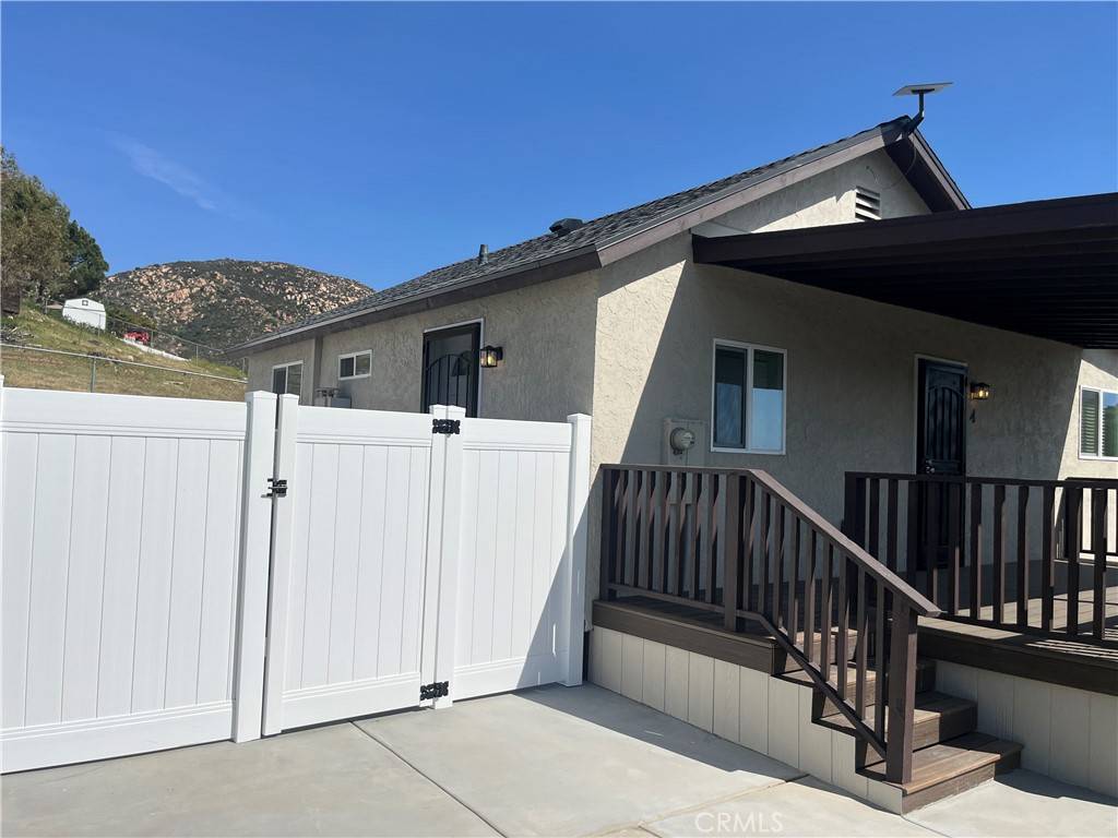 El Cajon, CA 92021,9335 Chimney Rock LN