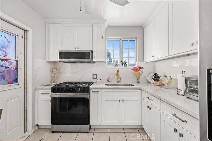 Pico Rivera, CA 90660,9671 Homebrook ST