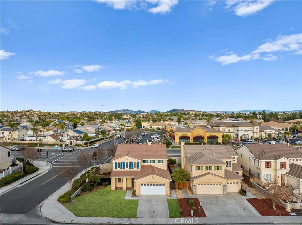 Murrieta, CA 92563,26610 Weston Hills DR