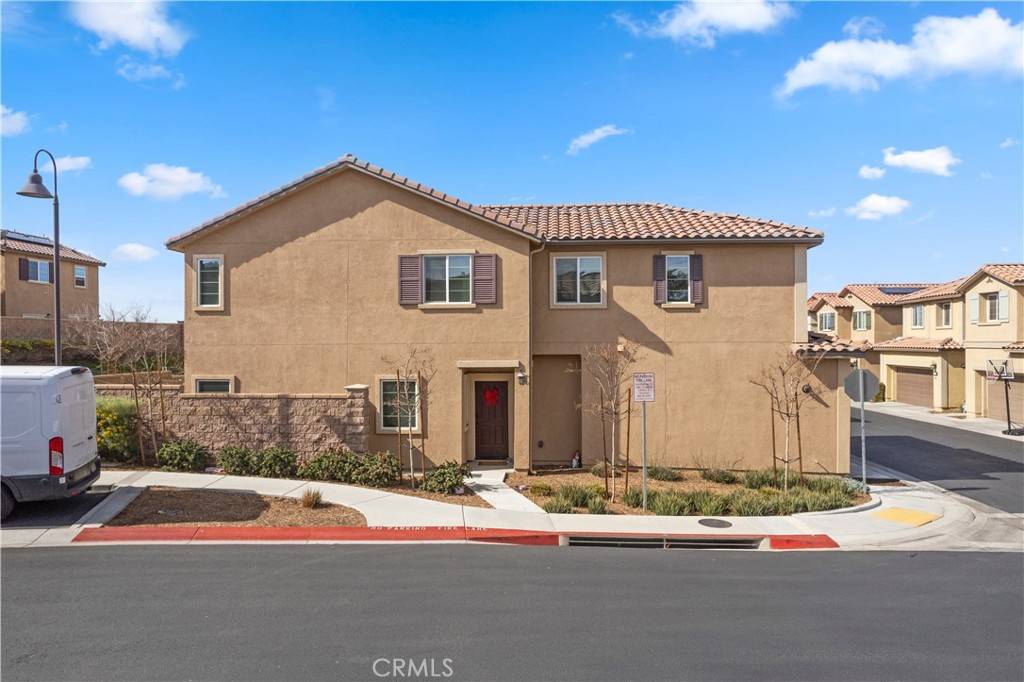 Moreno Valley, CA 92555,27447 Basalt WAY
