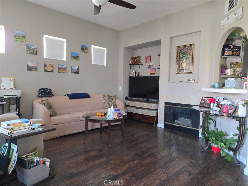 Murrieta, CA 92563,30275 Pelican #A