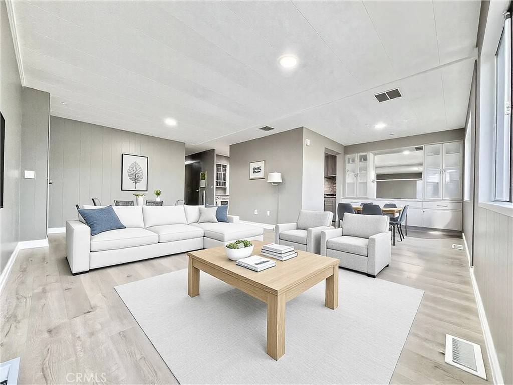 Hemet, CA 92543,260 N Lyon AVE #125