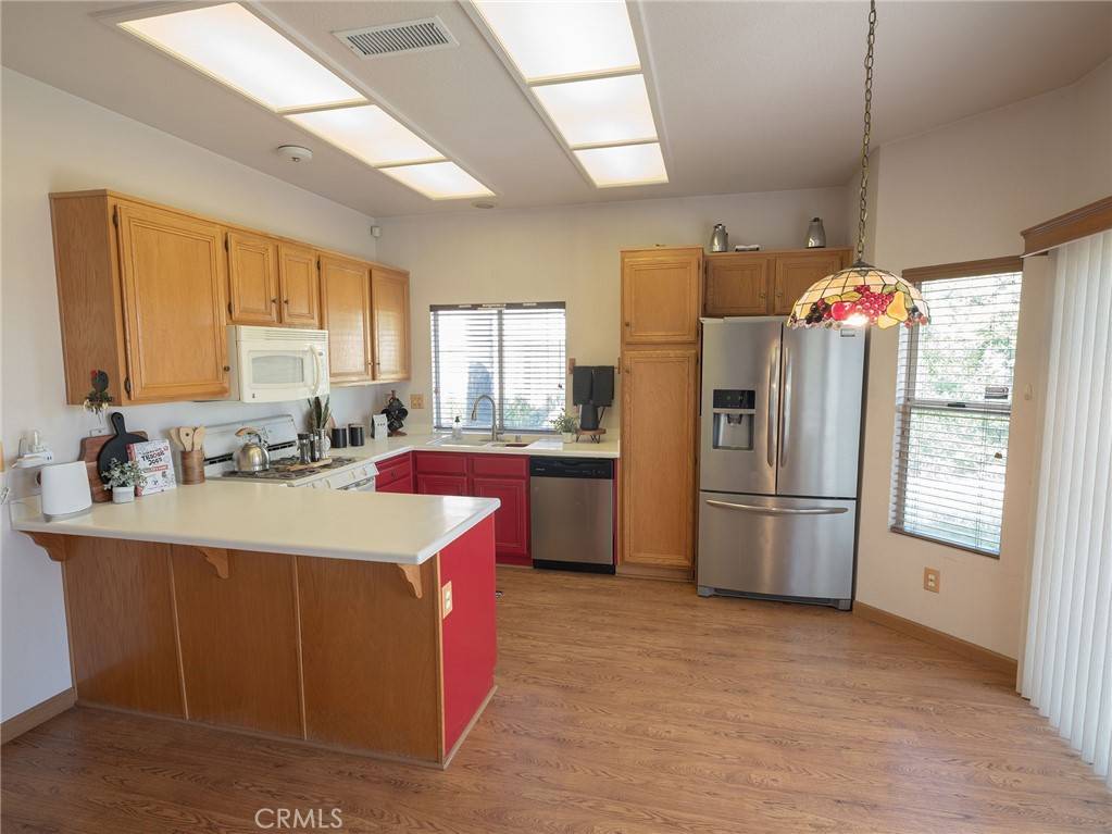 Murrieta, CA 92563,40004 Daphne DR