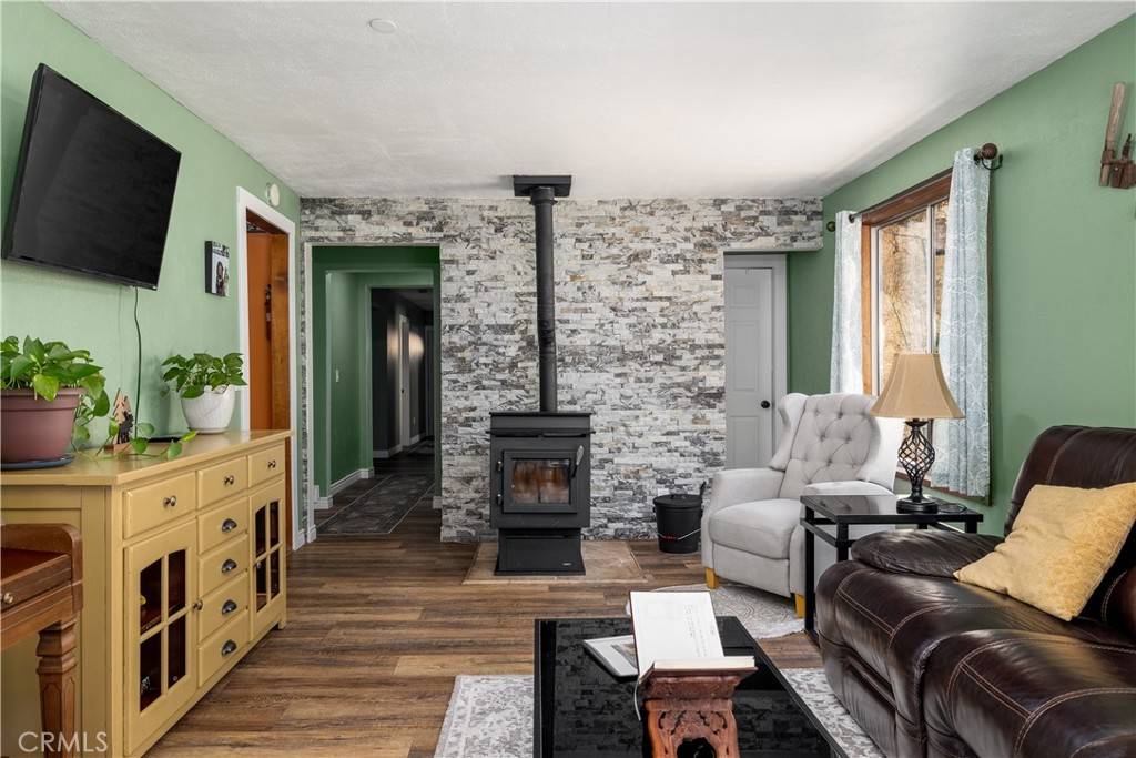 Angelus Oaks, CA 92305,5958 Robin Oak DR
