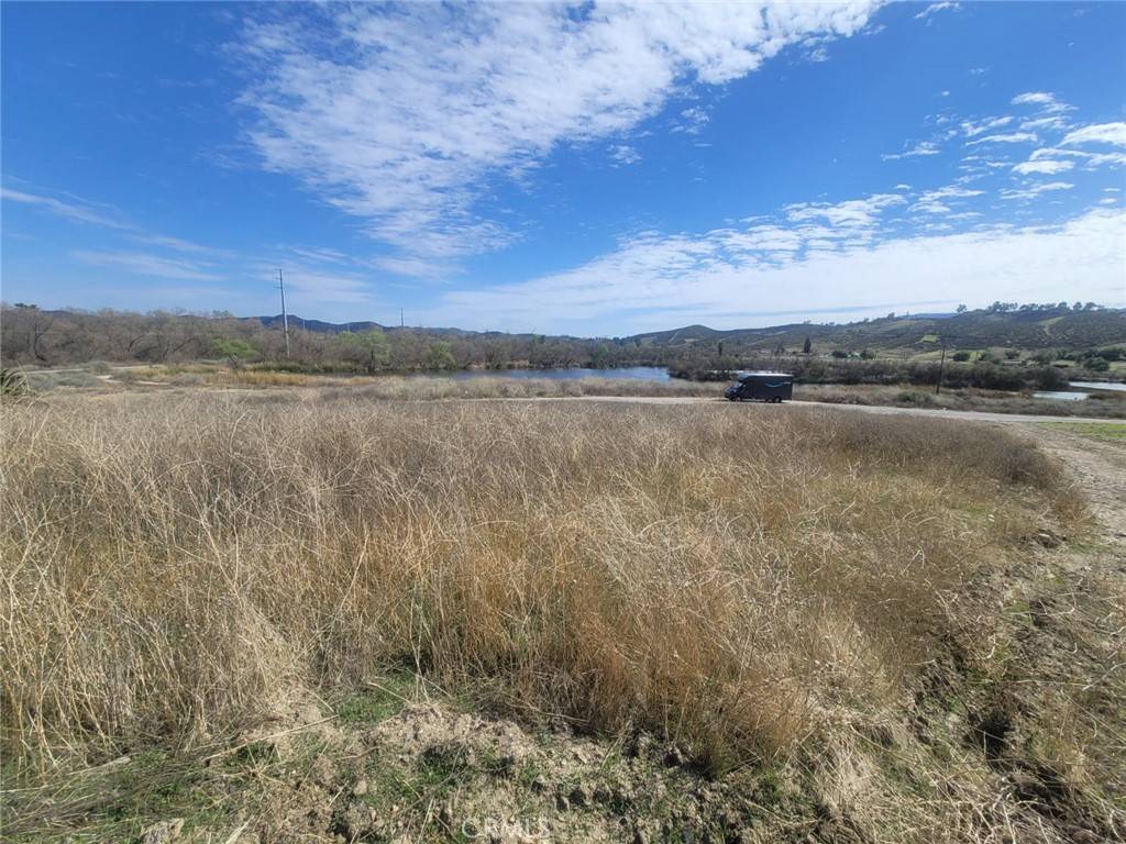 Lake Elsinore, CA 92530,0 Bunker ST