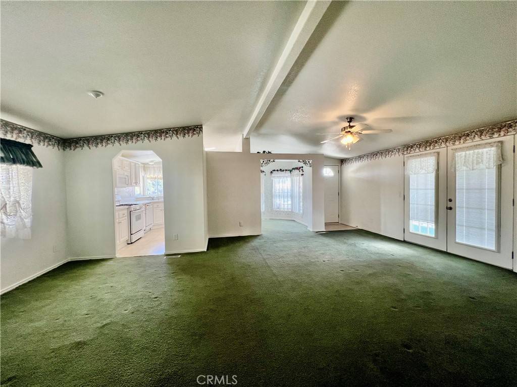 Hemet, CA 92583,1499 Old Mountain AVE #88