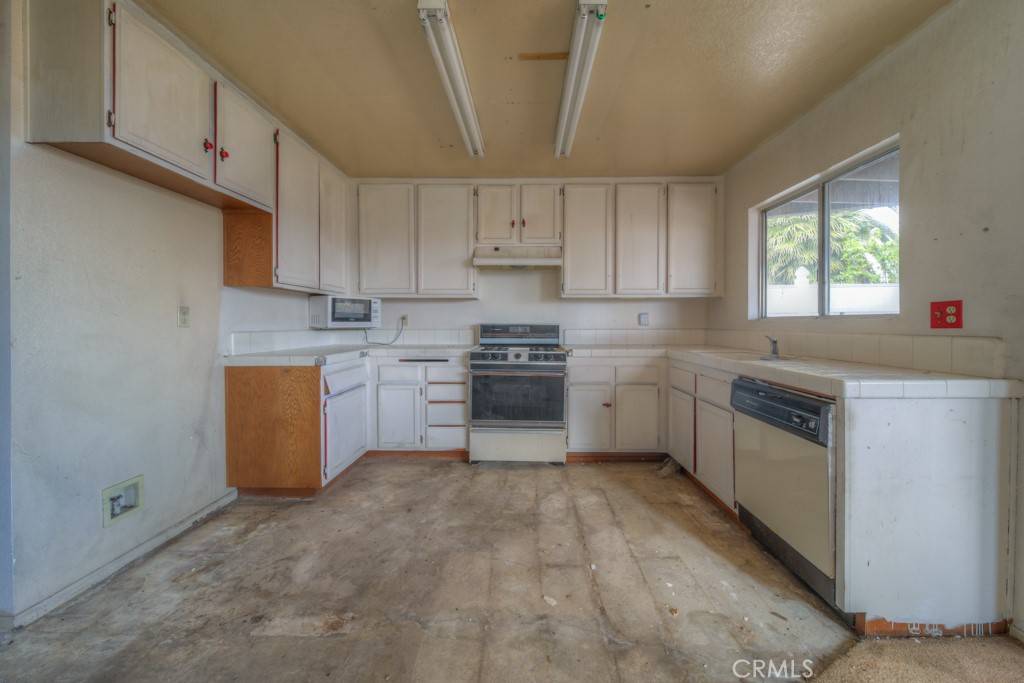 Lake Elsinore, CA 92530,15640 Shadow Mountain LN