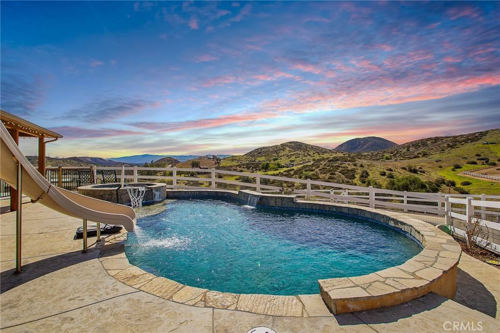 Temecula, CA 92592,33210 Crown Valley RD