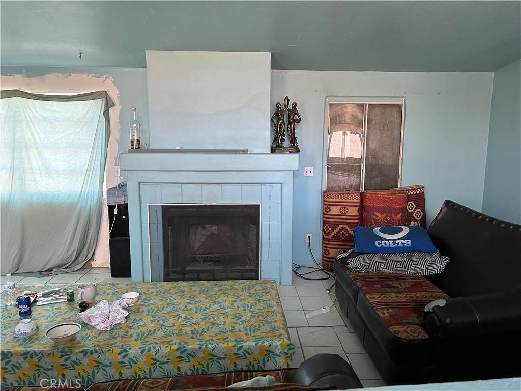 Newberry Springs, CA 92365,40694 Mountain View RD