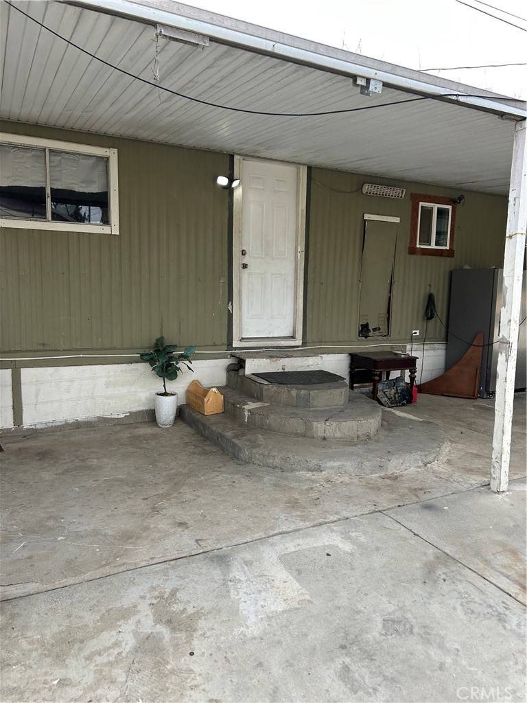 Perris, CA 92570,540 Iroquois RD