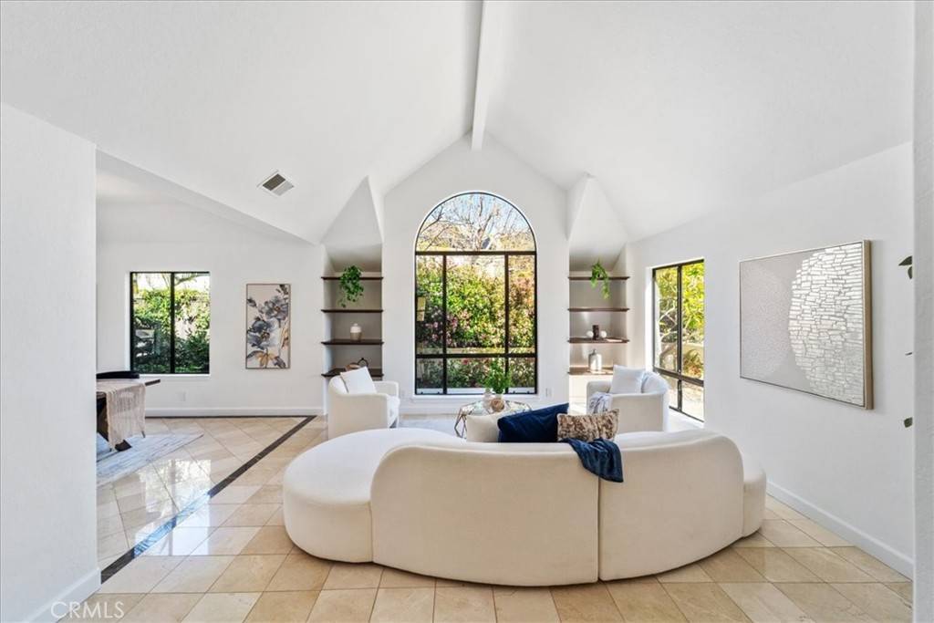 Carlsbad, CA 92008,2226 Janis WAY