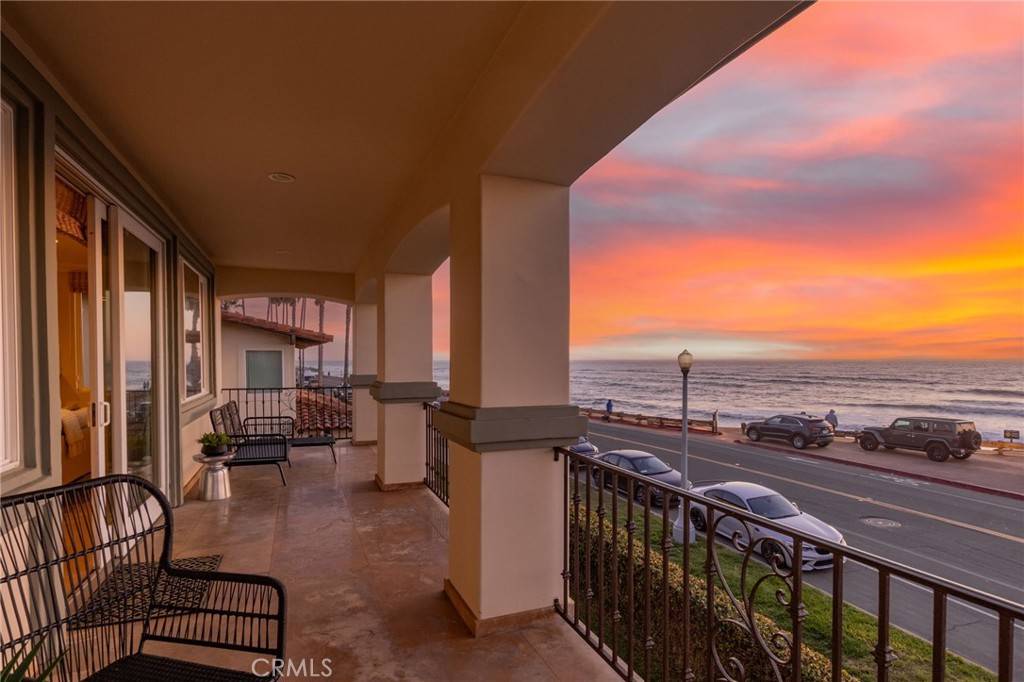San Diego, CA 92107,1171 Sunset Cliffs BLVD
