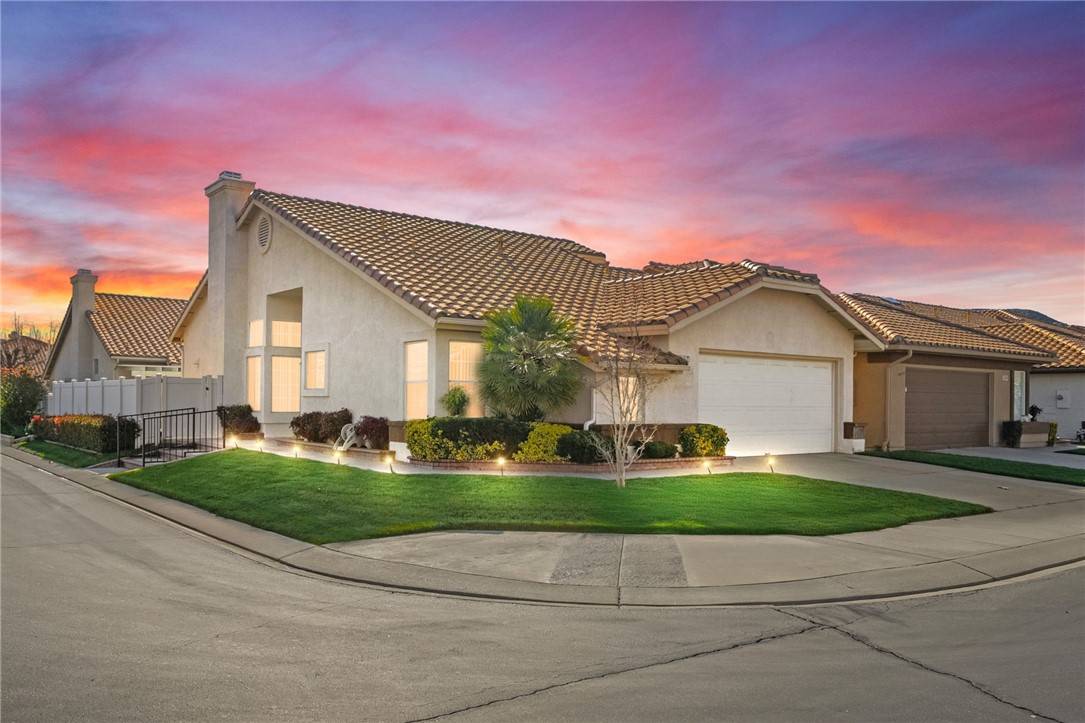 Banning, CA 92220,1284 Cypress Point DR