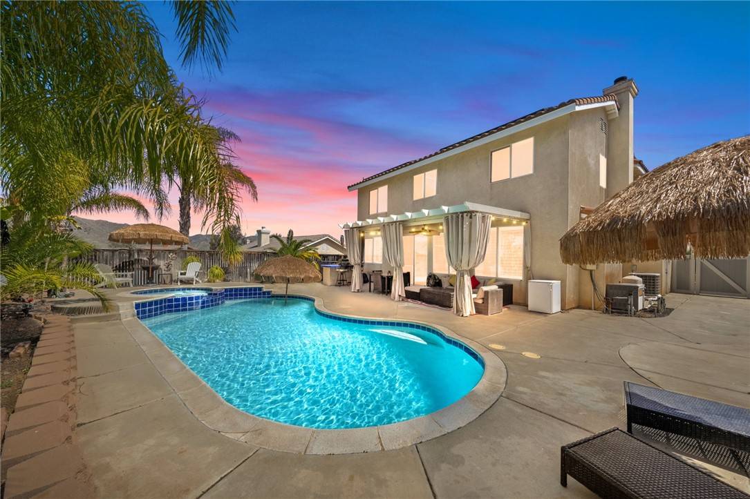 Corona, CA 92883,27371 Pacos Ridge