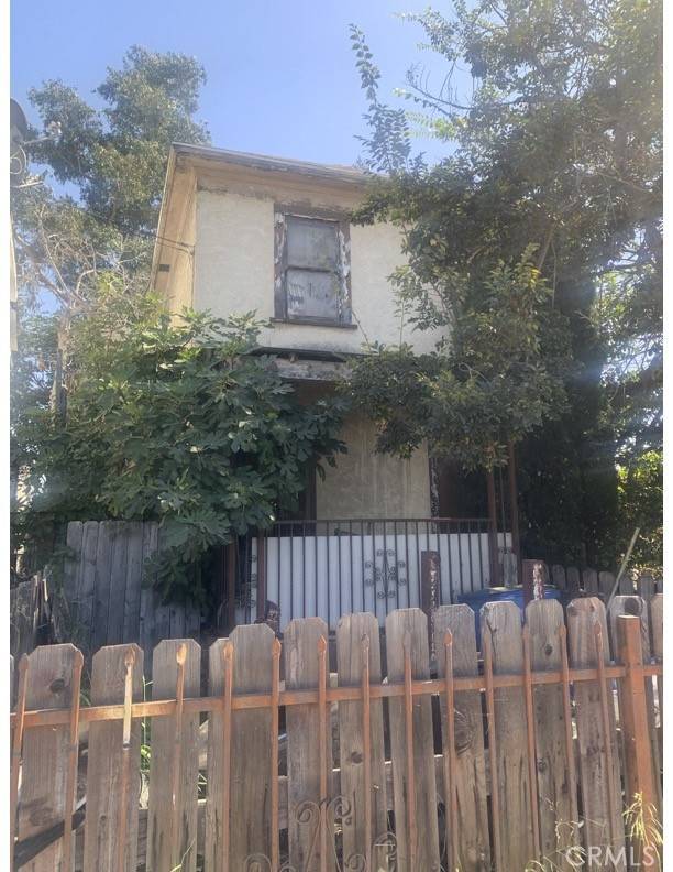 Los Angeles, CA 90011,2928 Compton AVE