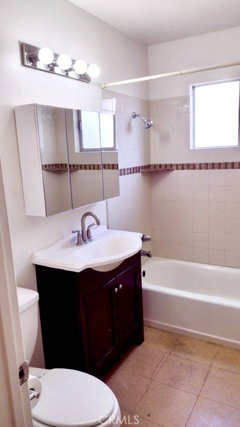 Santa Barbara, CA 93111,535 Inwood DR